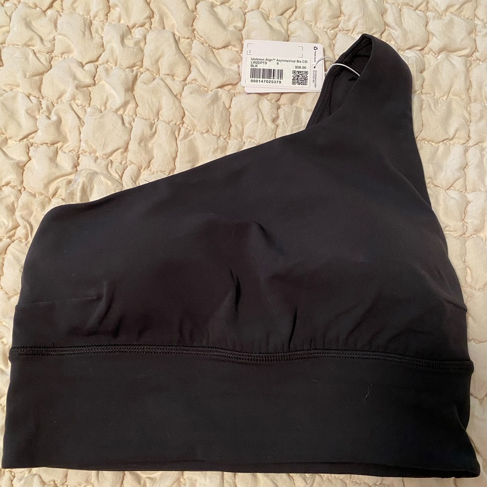 Lululemon Black Asymmetrical Bra c/d size 6